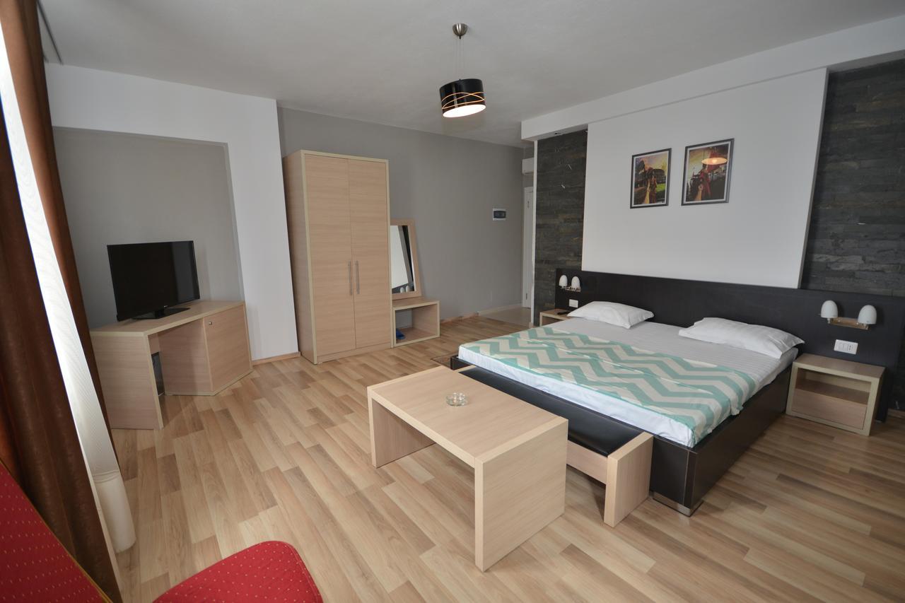 Hotel Veri Peshkopi Εξωτερικό φωτογραφία